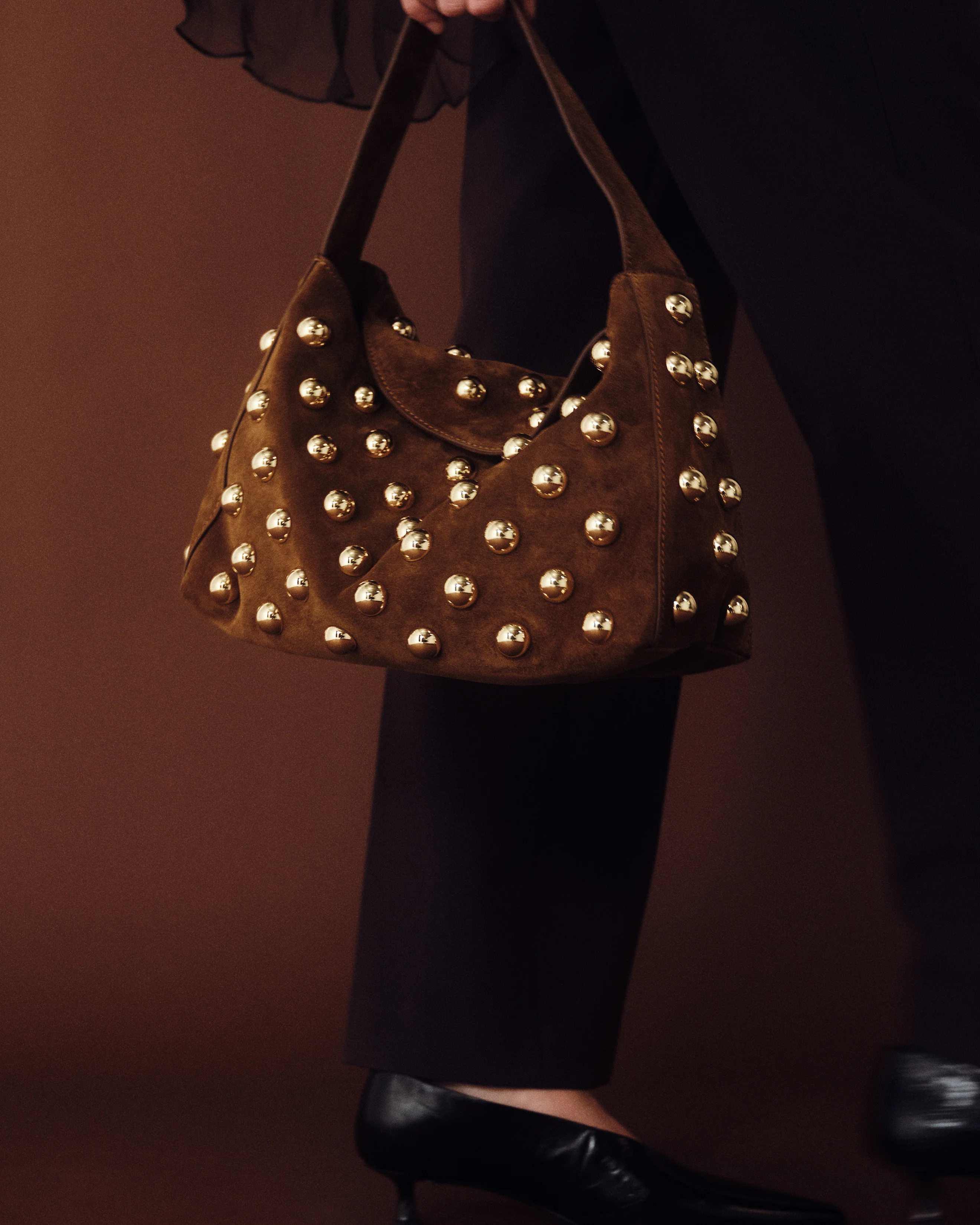 GAIA STUDDED SUEDE BAG - Image 6